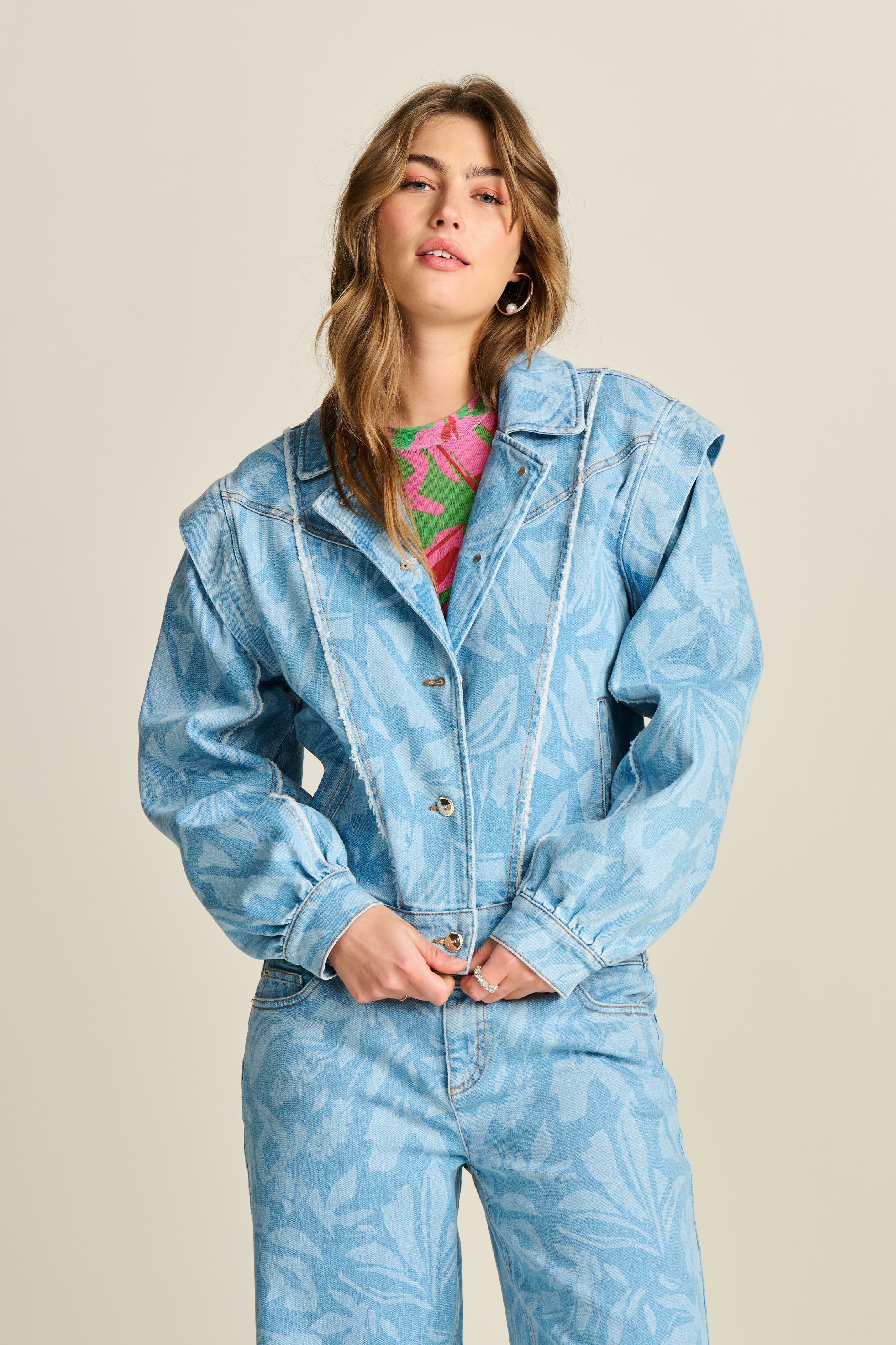 POM 印花洗水拉鏈袖牛仔外套