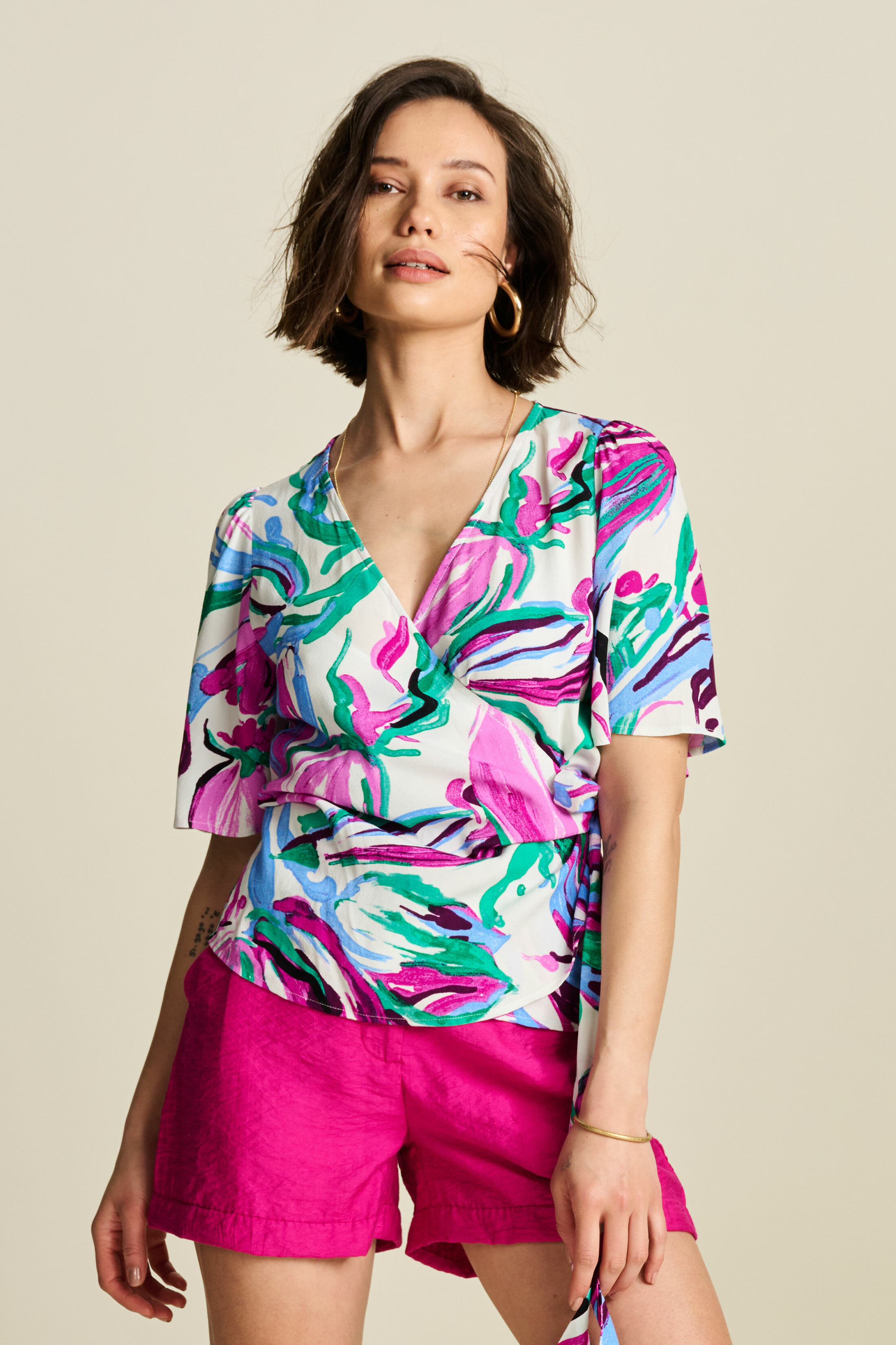 POM 手繪印花繫帶裹身V領上衣