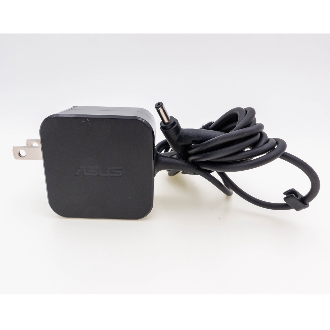 ASUS 華碩 19V 1.75A 33W 電源