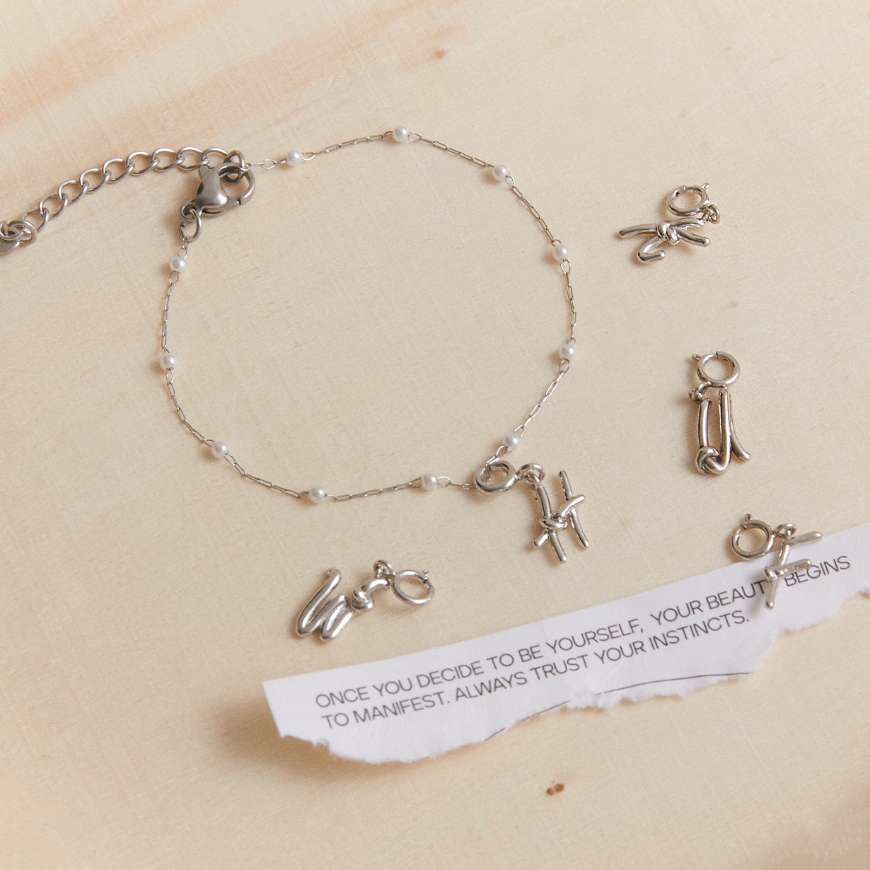 平價飾品,鋼飾,客製化英文字母手鍊,項鍊