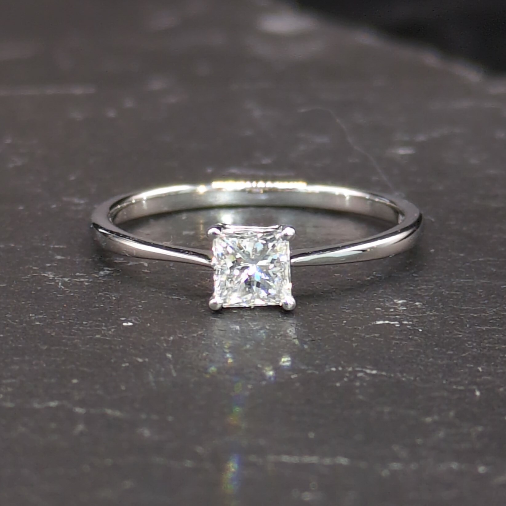 18K White Gold 0.42ct Princess Cut Diamond Ring