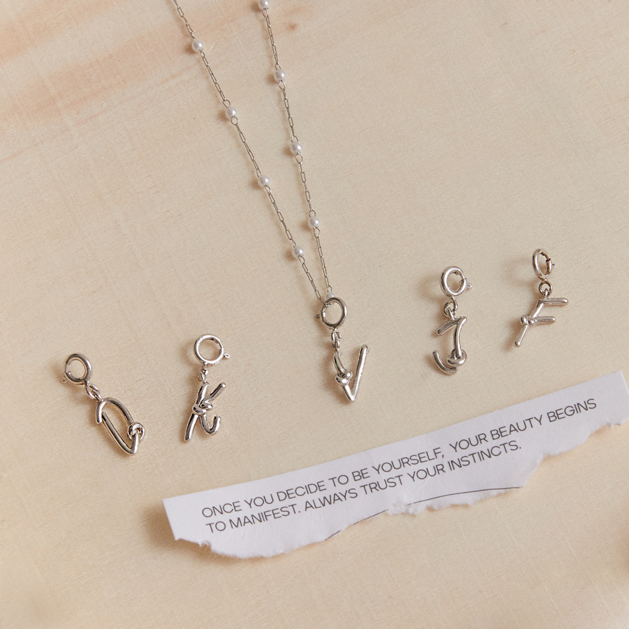 平價飾品,鋼飾,客製化英文字母手鍊,項鍊