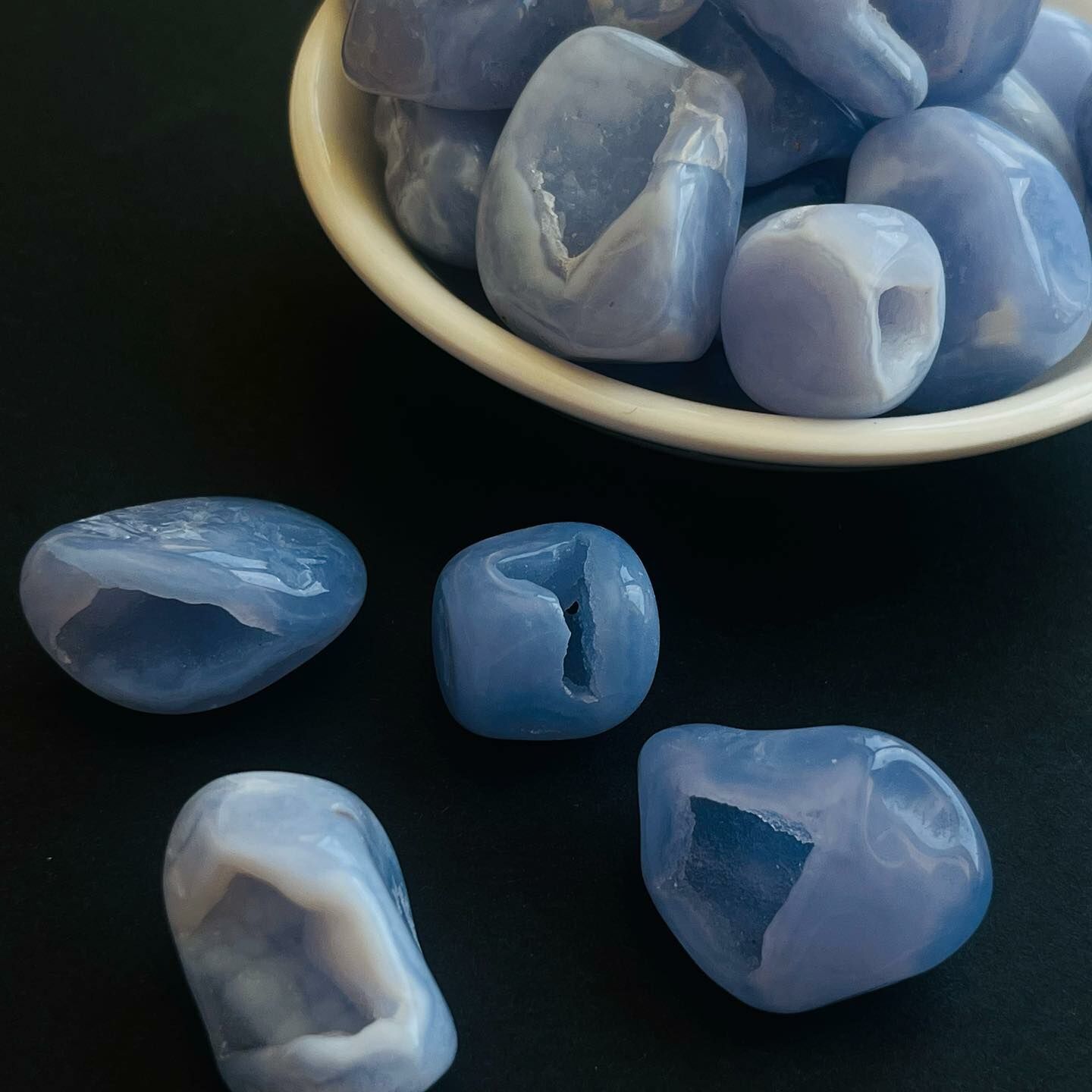 [原石] 藍紋瑪瑙 水晶滾石