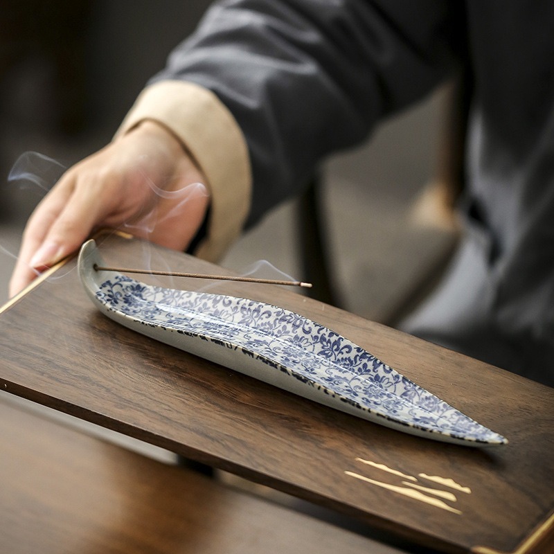 手繪青花線香座