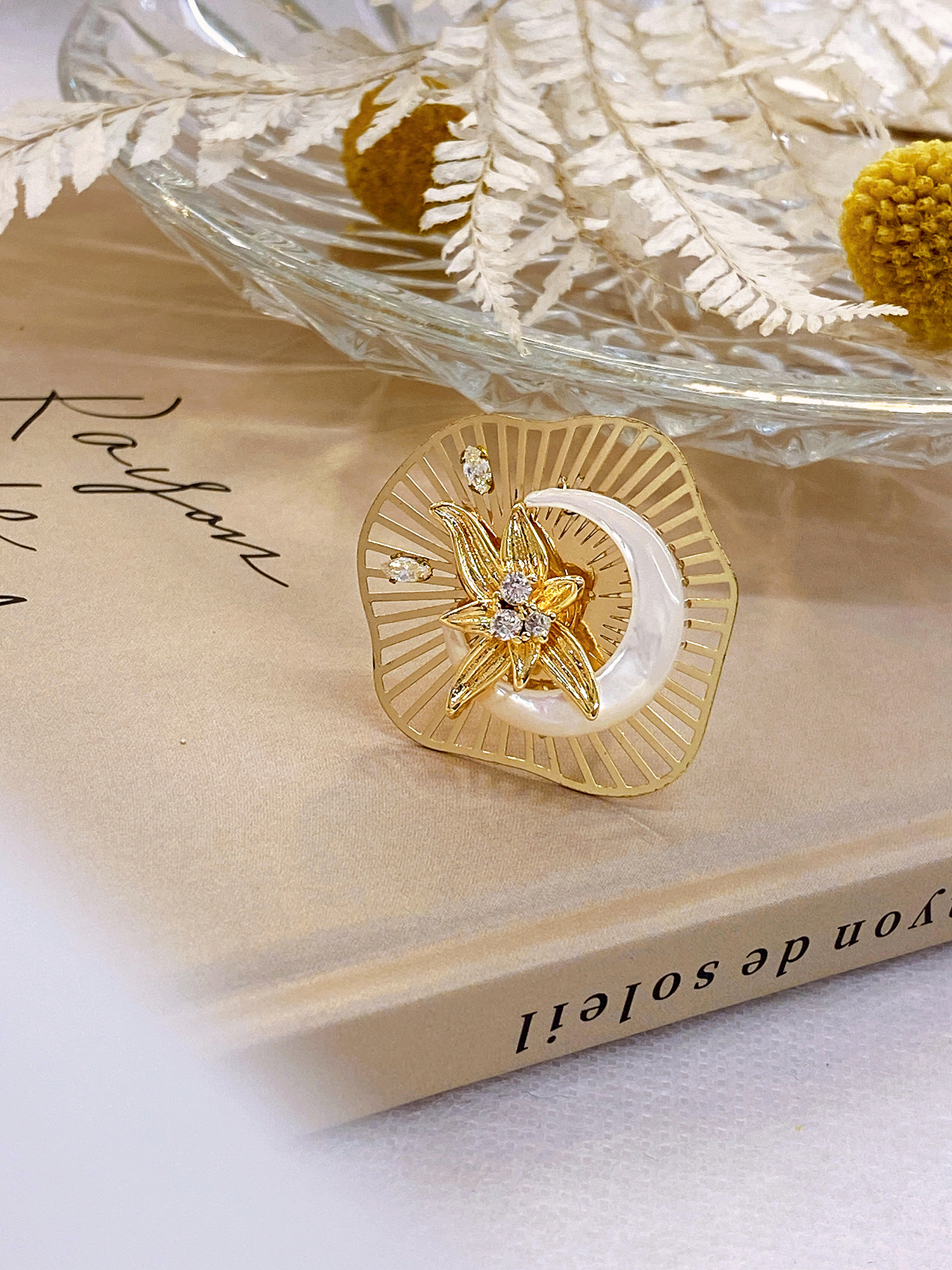 威尼斯之旅。MUCHAT手作14KGP天然貝殼花月戒指