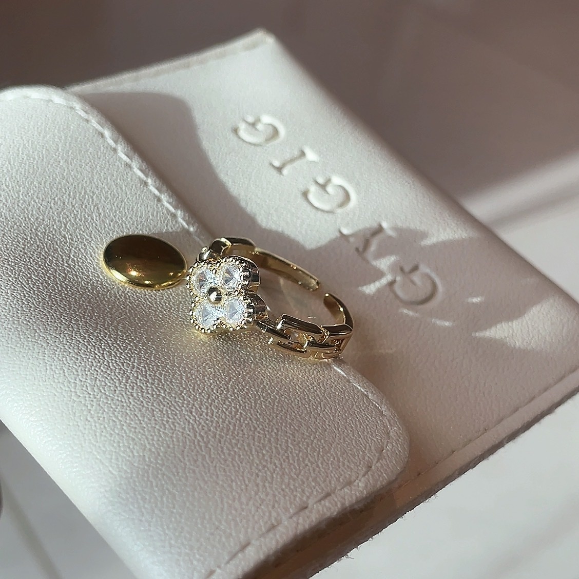 gold 金鑽四葉草鏈條開口戒/現貨1