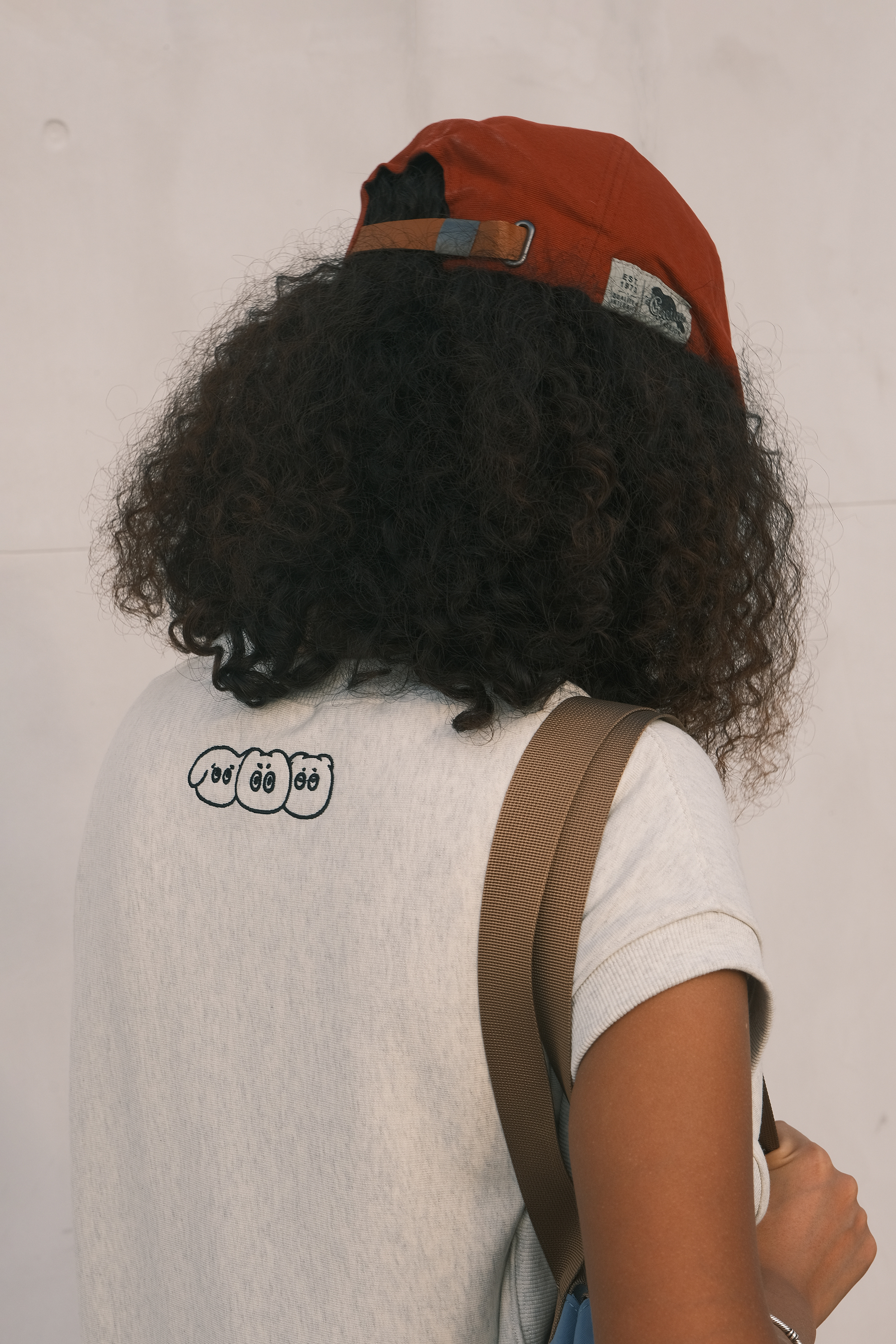 \CHINGKOO/ 人物刺繡oversize自訂背心