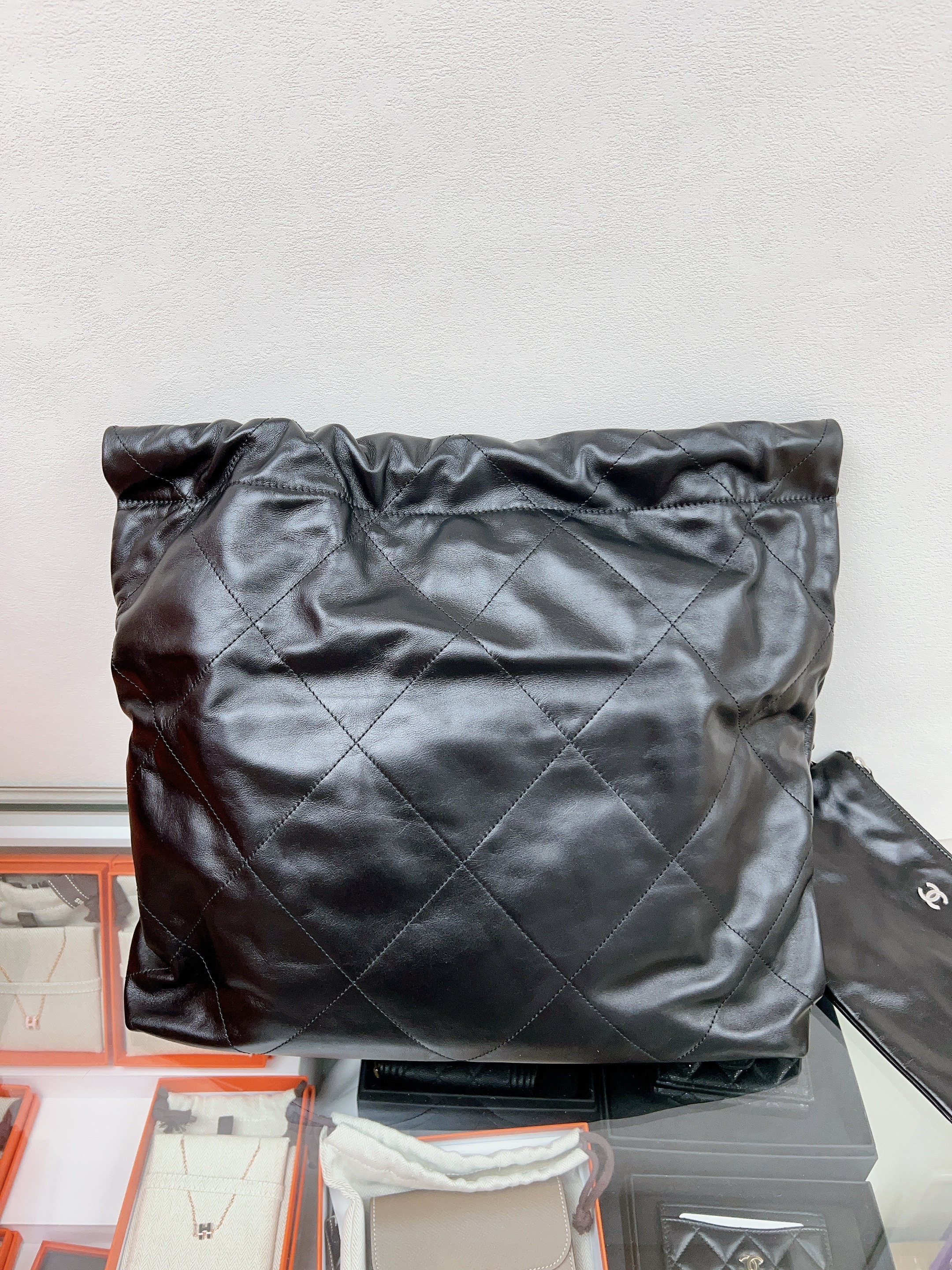 Chanel 22 bag medium (black silver)