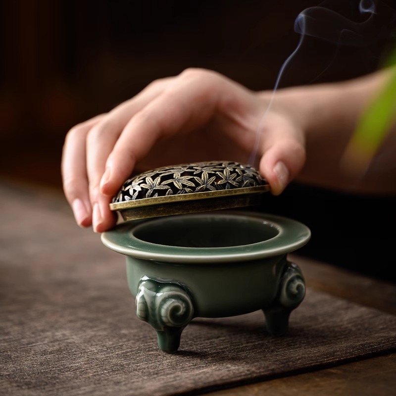 三羊開泰青瓷薰香爐