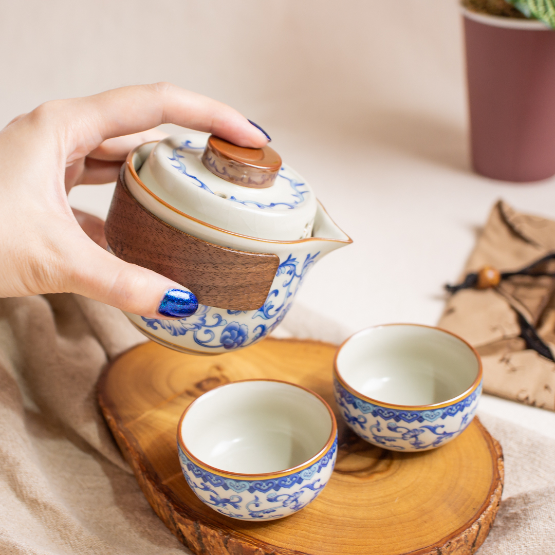 蜜黃汝窯貼花旅行茶具組