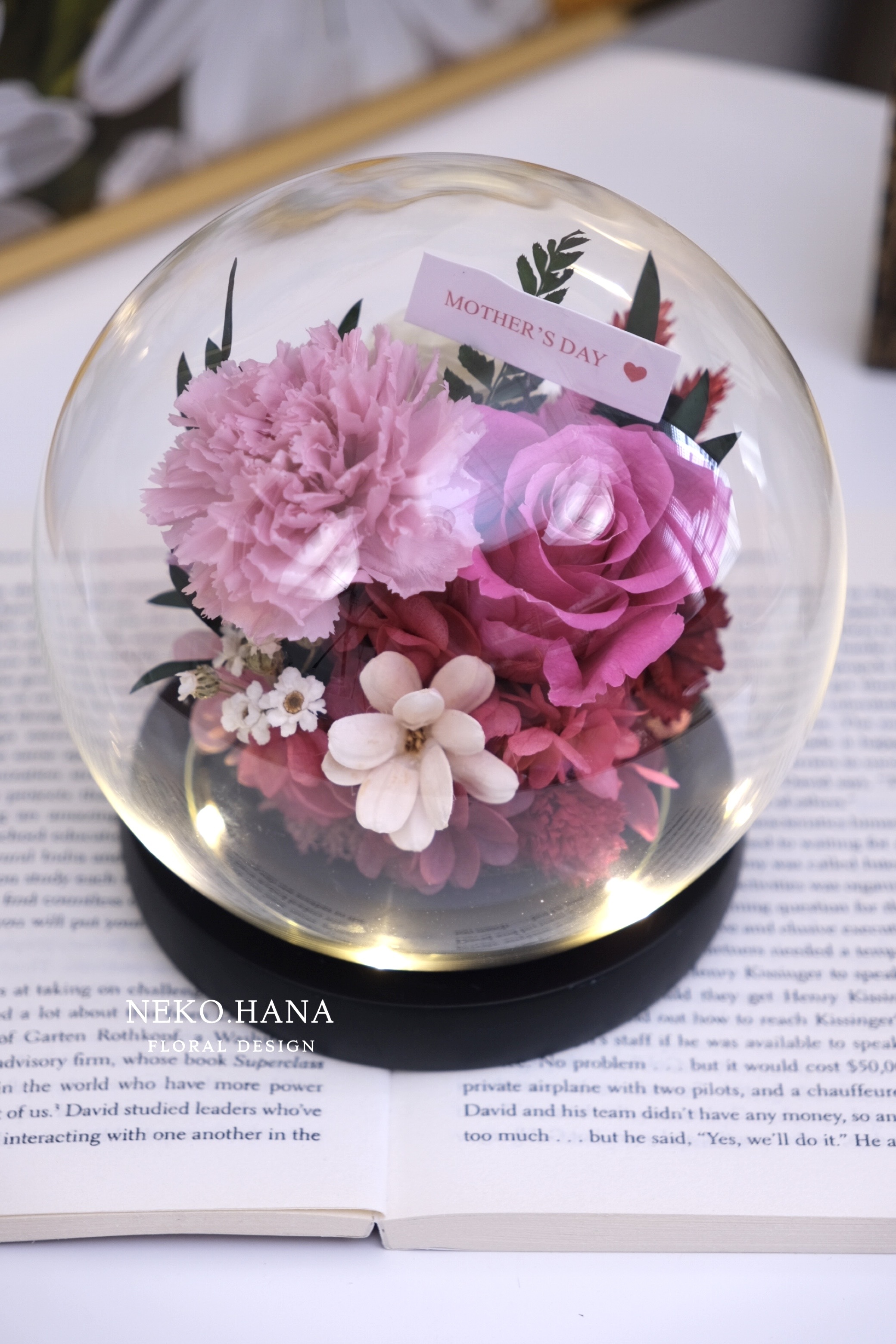 粉桃色永生康乃馨玻璃球