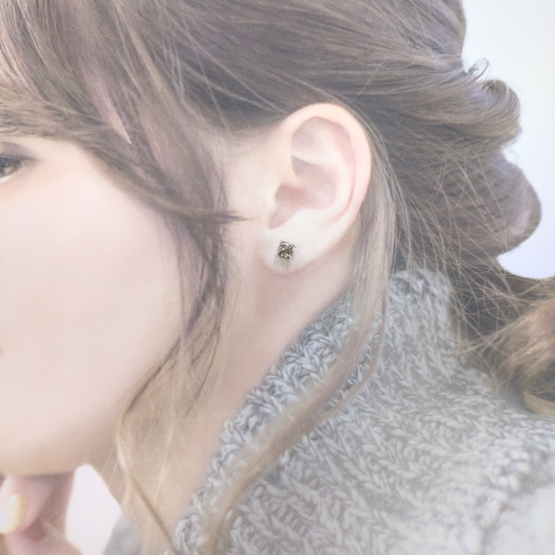 全新18K白金【主石1卡98份咖啡鑽】耳環