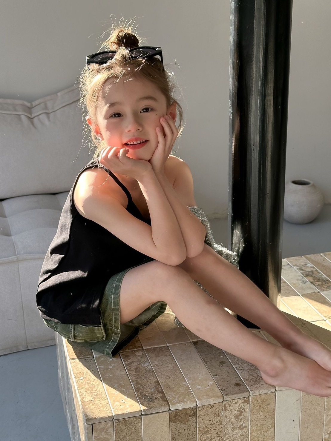 夏季必備黑色背心