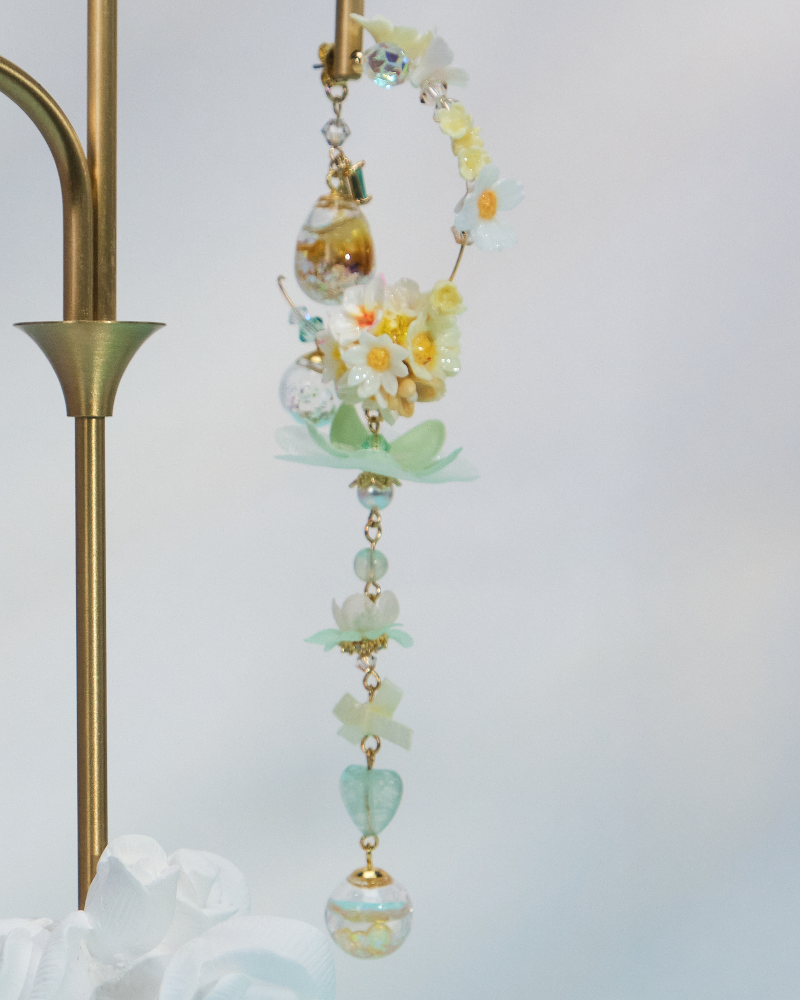 10966 Midsummer Blossom Bouquet C Shape 2-Way Long Earrings