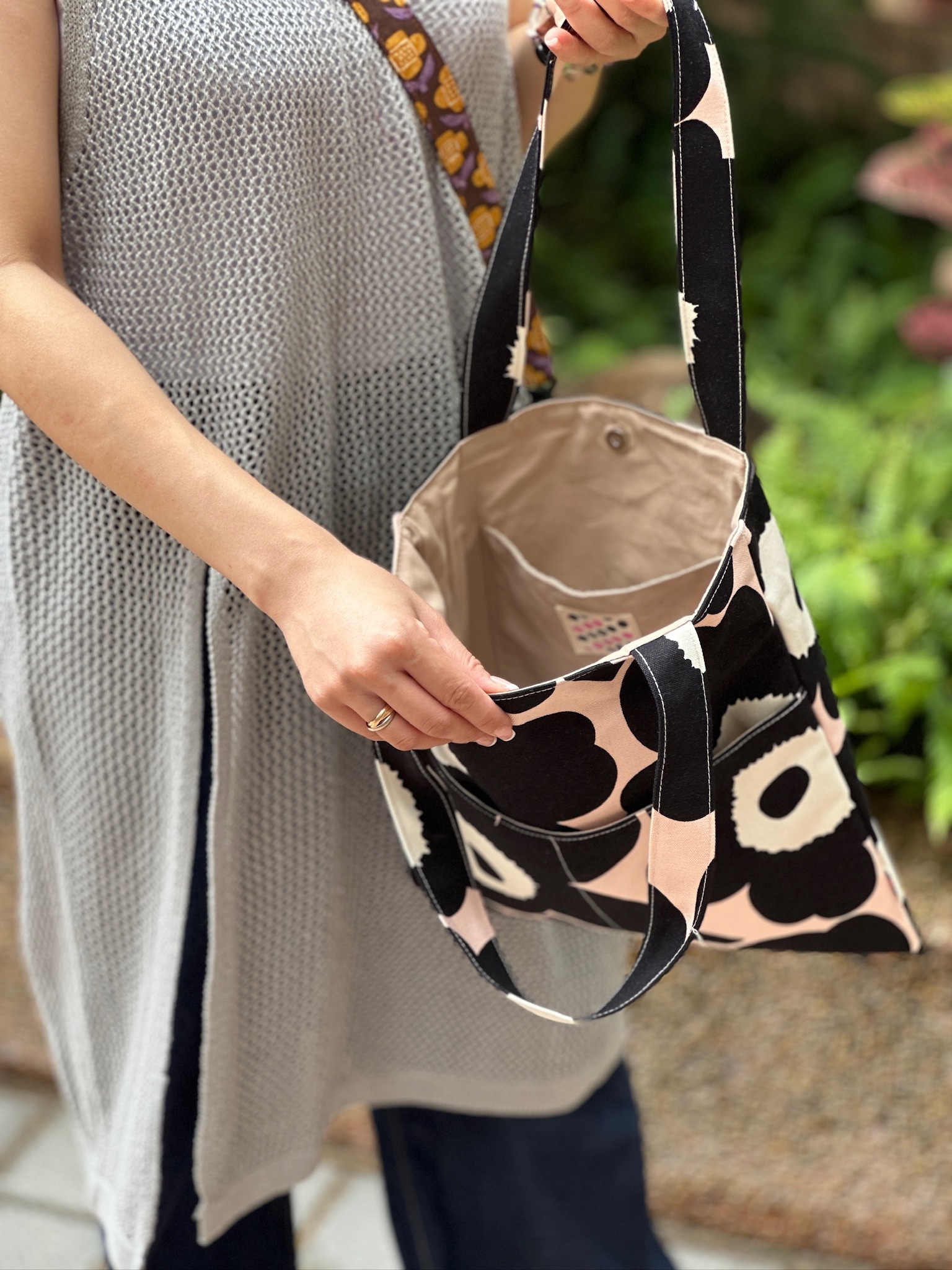 Square Tote | Marimekko canvas fabric | nude x black unikko