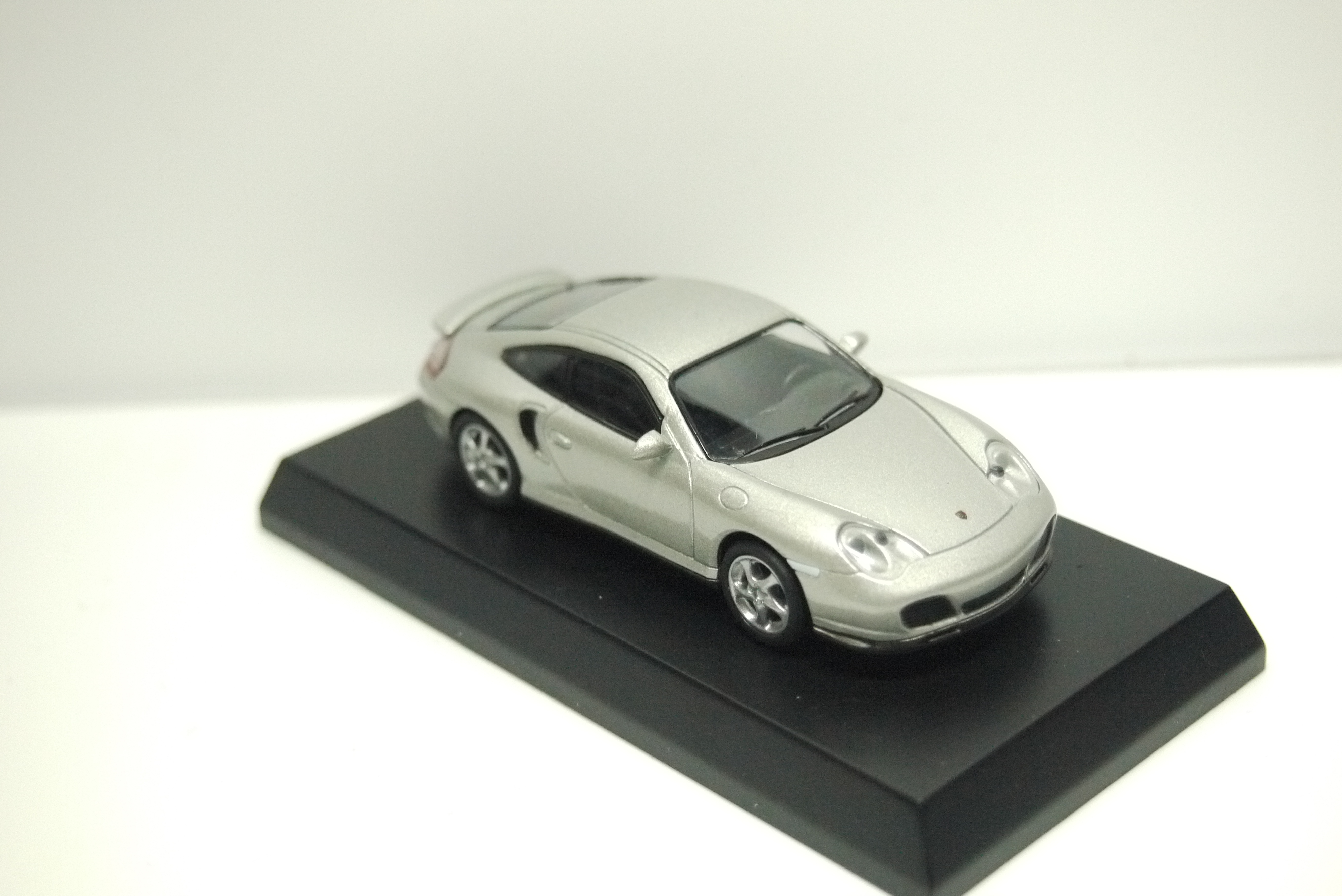 Kyosho Porsche 911(996) Turbo Silver