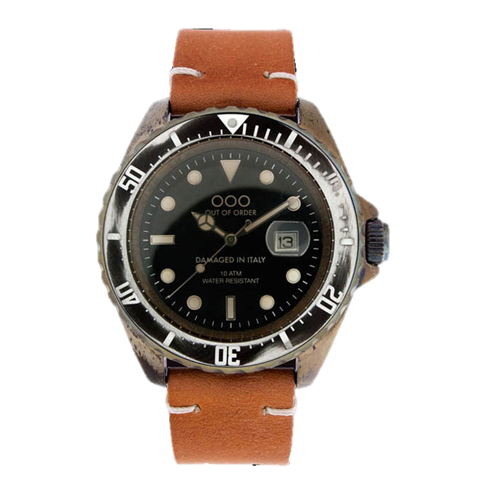 【OUT OF ORDER】帶日期 水鬼款 親膚皮革 夜光腕錶 (附質感雷雕刻字木盒)