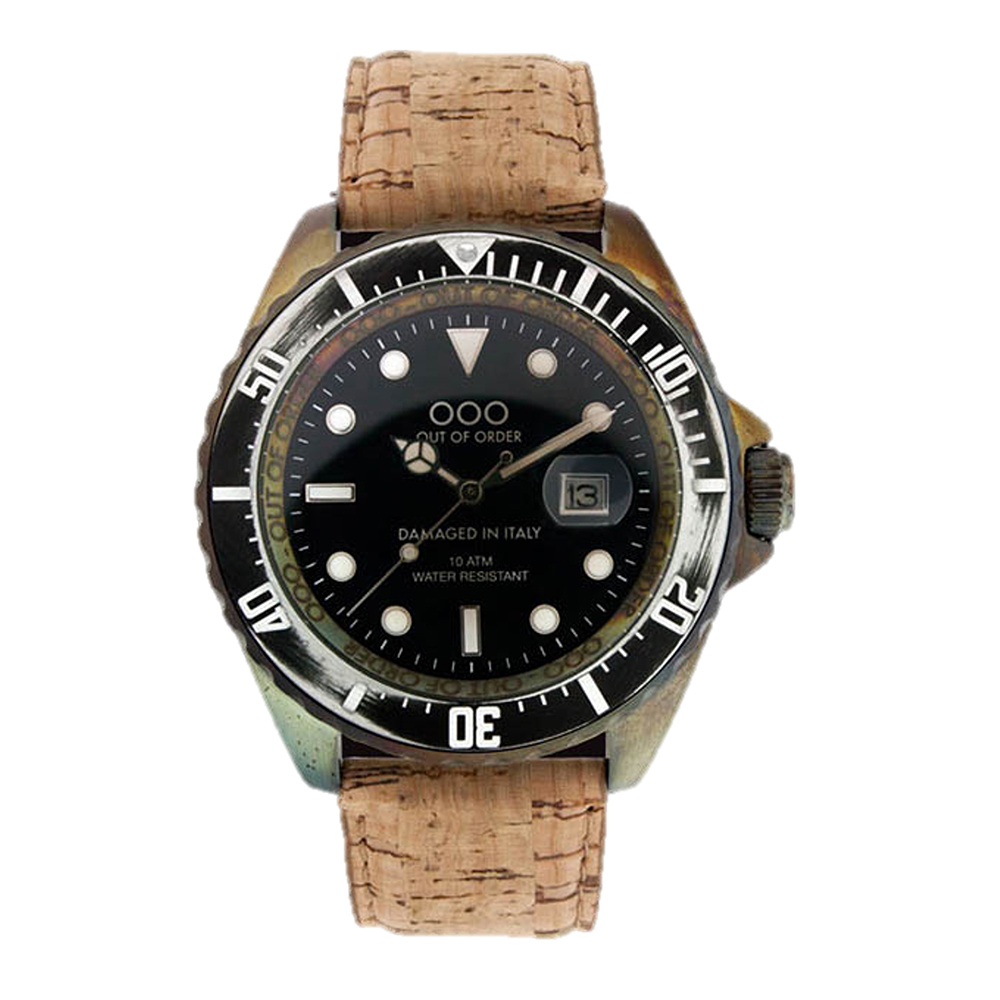【OUT OF ORDER】帶日期 水鬼款 親膚皮革 夜光腕錶 (附質感雷雕刻字木盒)