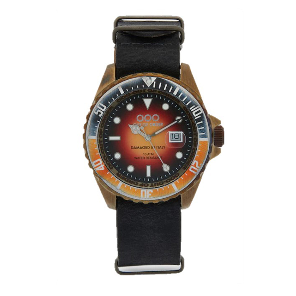 【OUT OF ORDER】天蠍座系列 帶日期 水鬼款 親膚皮革 夜光腕錶 (附質感雷雕刻字木盒)