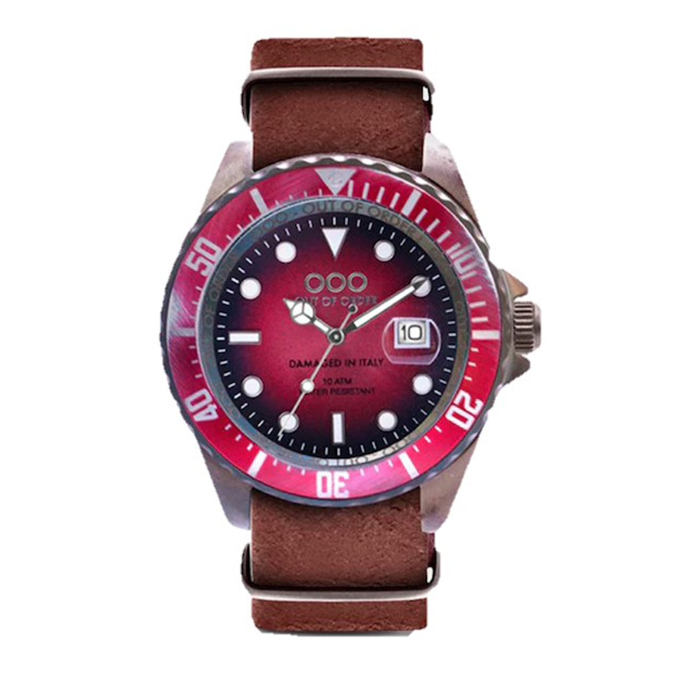 【OUT OF ORDER】天蠍座系列 帶日期 水鬼款 親膚皮革 夜光腕錶 (附質感雷雕刻字木盒)