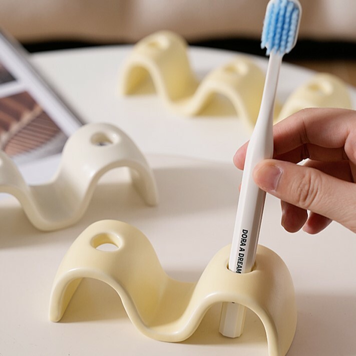 《4478》簡約奶油色系波浪陶瓷牙刷架
