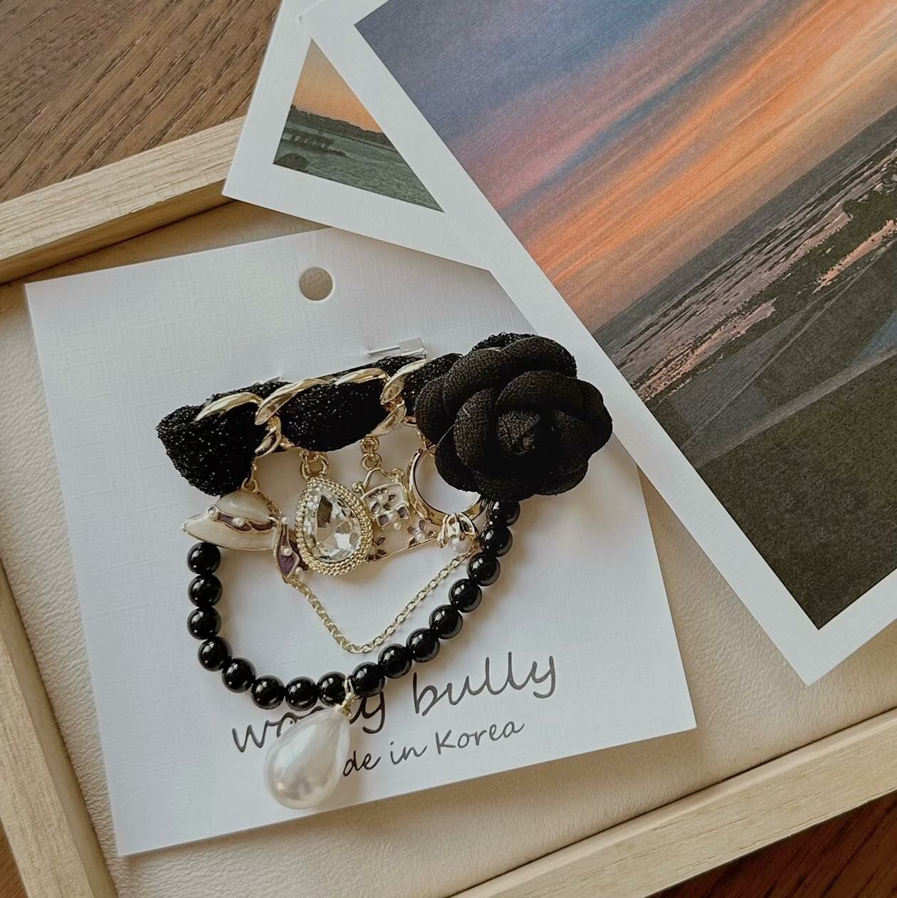 【質感玫瑰花水鑽吊飾別針】（現貨）