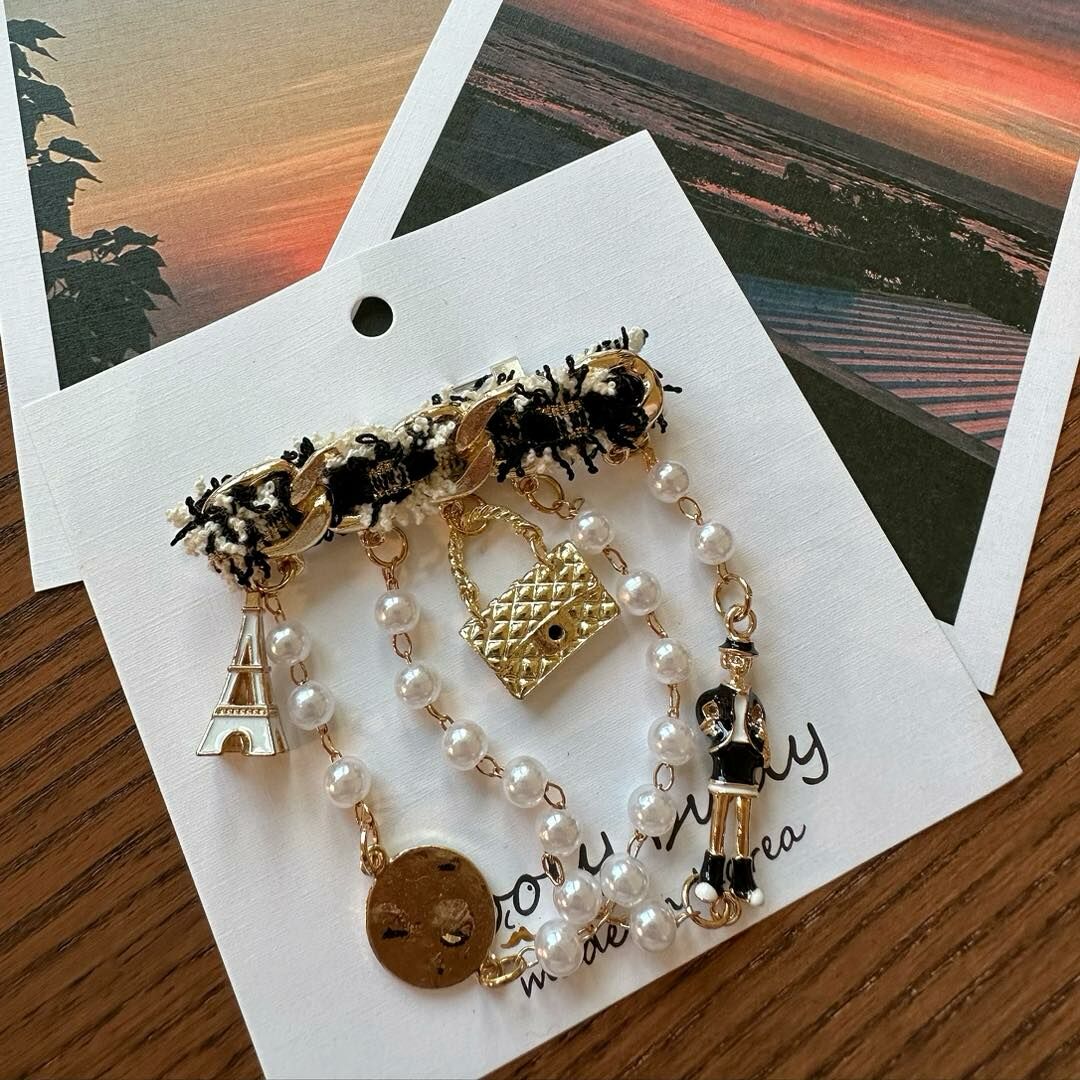 【質感巴黎鐵塔造型別針】 ( 現貨 )