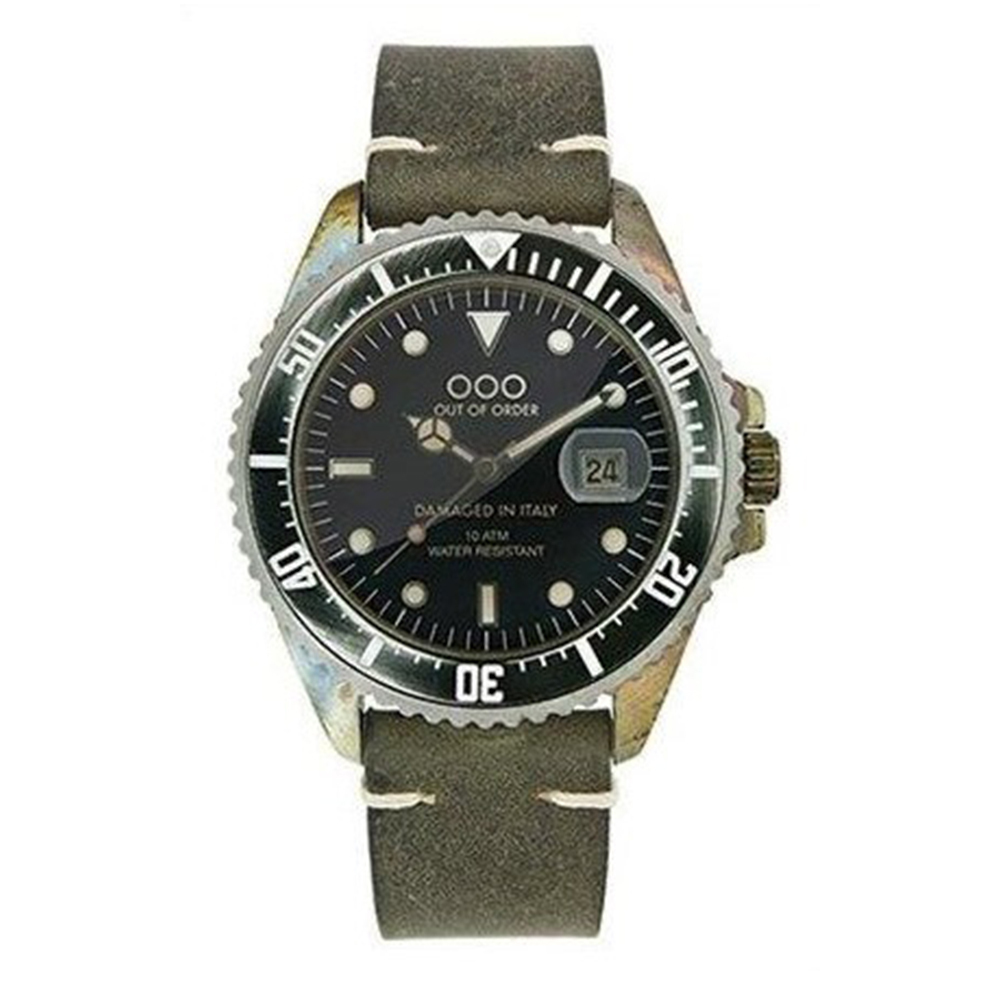 【OUT OF ORDER】OOO.001-2.VE* 義大利製 潮流潛水皮革錶｜夜光刻度・日期顯示・單向旋轉錶圈・防水100米 (附質感雷雕刻字木盒)