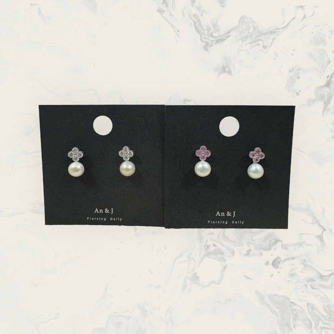 韓國直送-銀針 圓鋯四葉花下大珍珠 鍍14K