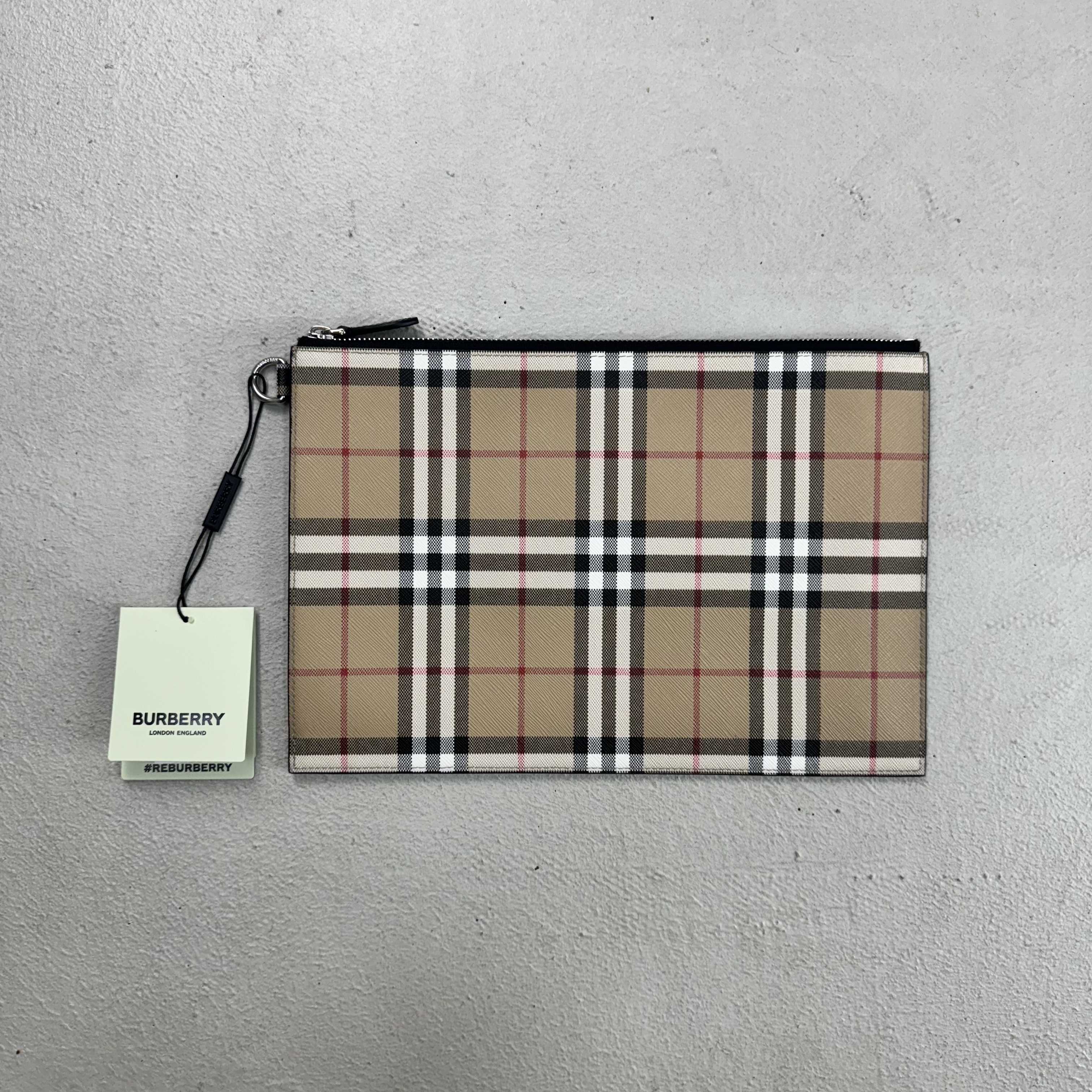 BURBERRY VINTAGE 經典格紋手拿包【8065629 137956 A7026】