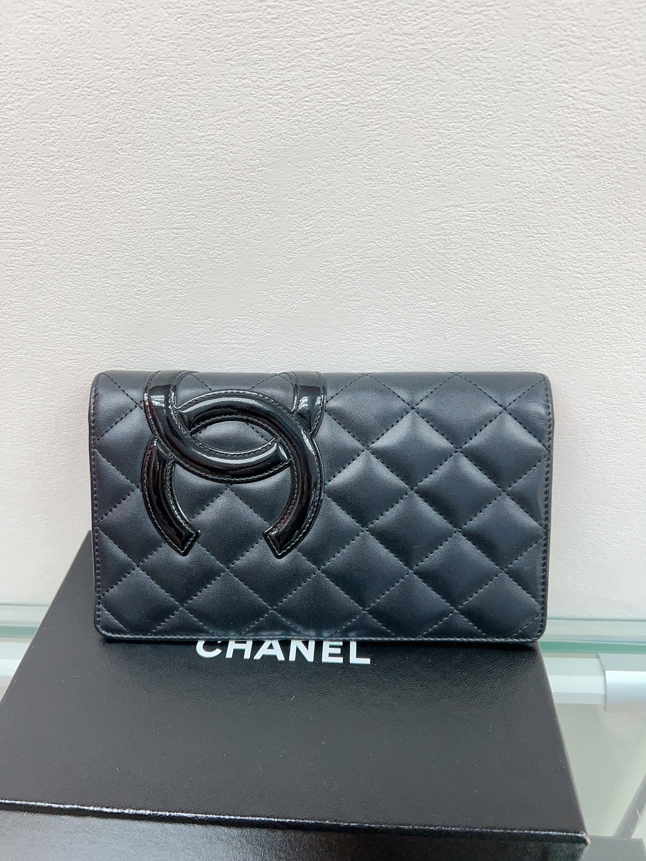 Chanel long wallet (black/pink)