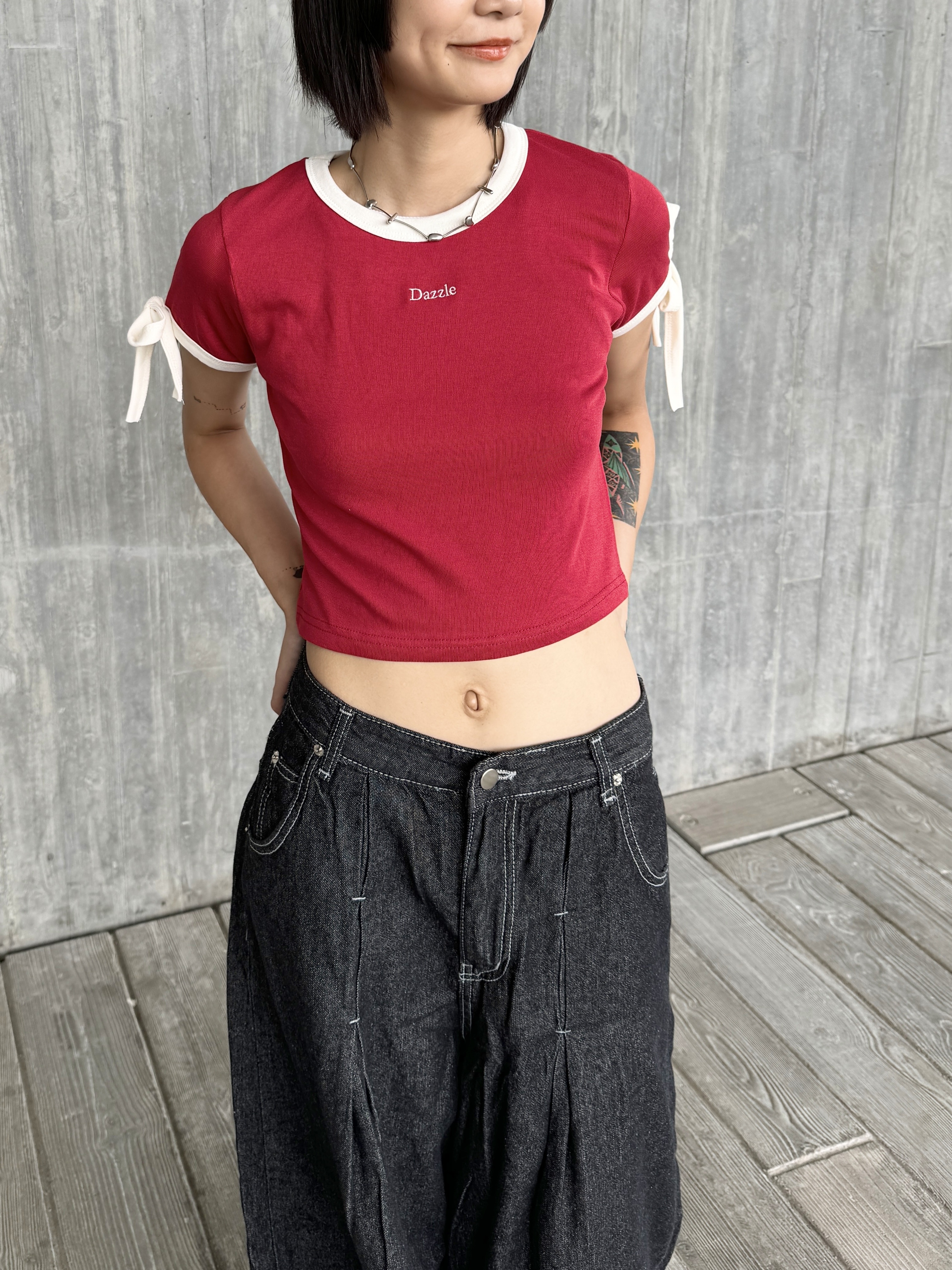 手袖綁帶字母Tee