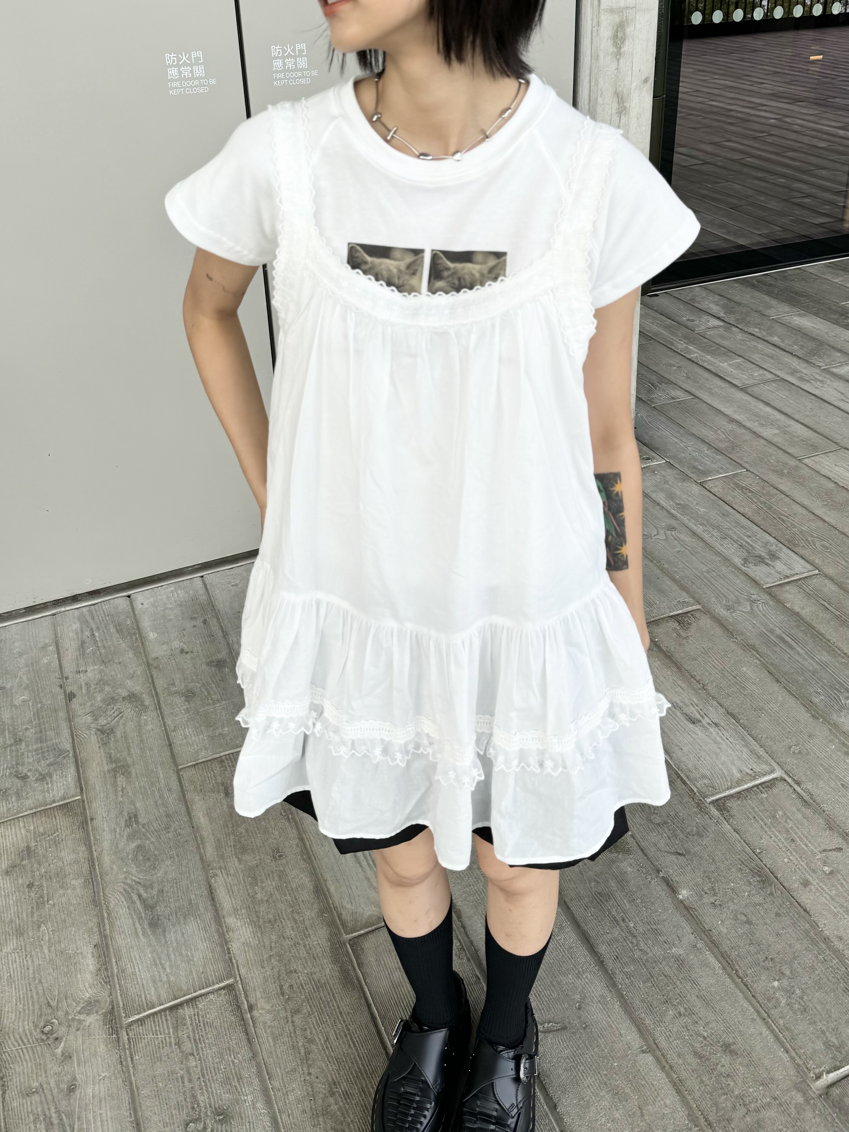 圓領lace邊小傘傘短Ops