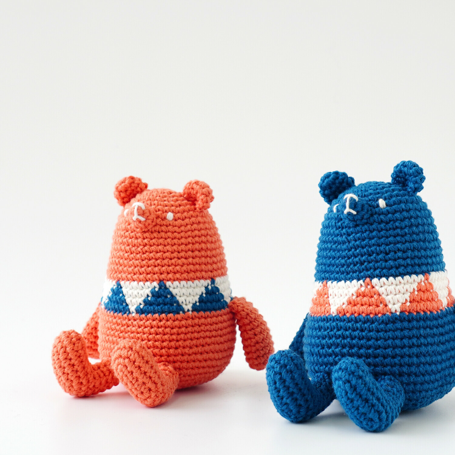 Knitworm 日 本 有 機 棉 線 材 料 包 - 民 族 熊 公 仔