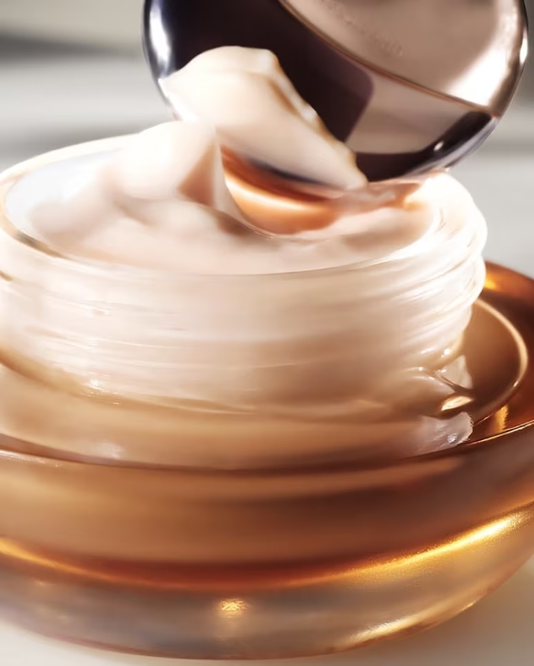 LA MER Genaissance De La Mer The Concentrated Night Balm 鎏金煥膚晚間精華霜 50ml