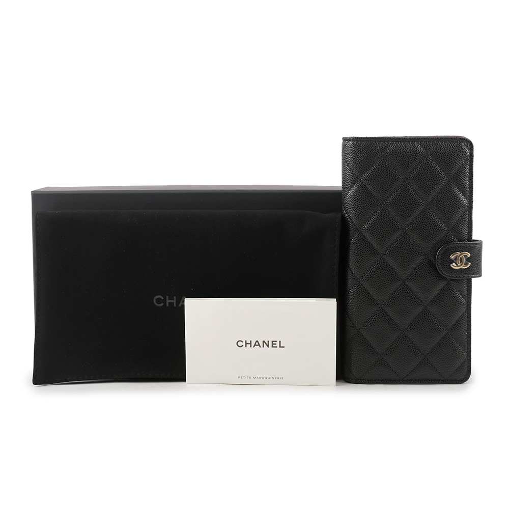 【CHANEL 】金色CC Logo粒紋牛皮釦式薄款二折長夾(黑色) AP4129 B10583 C3906
