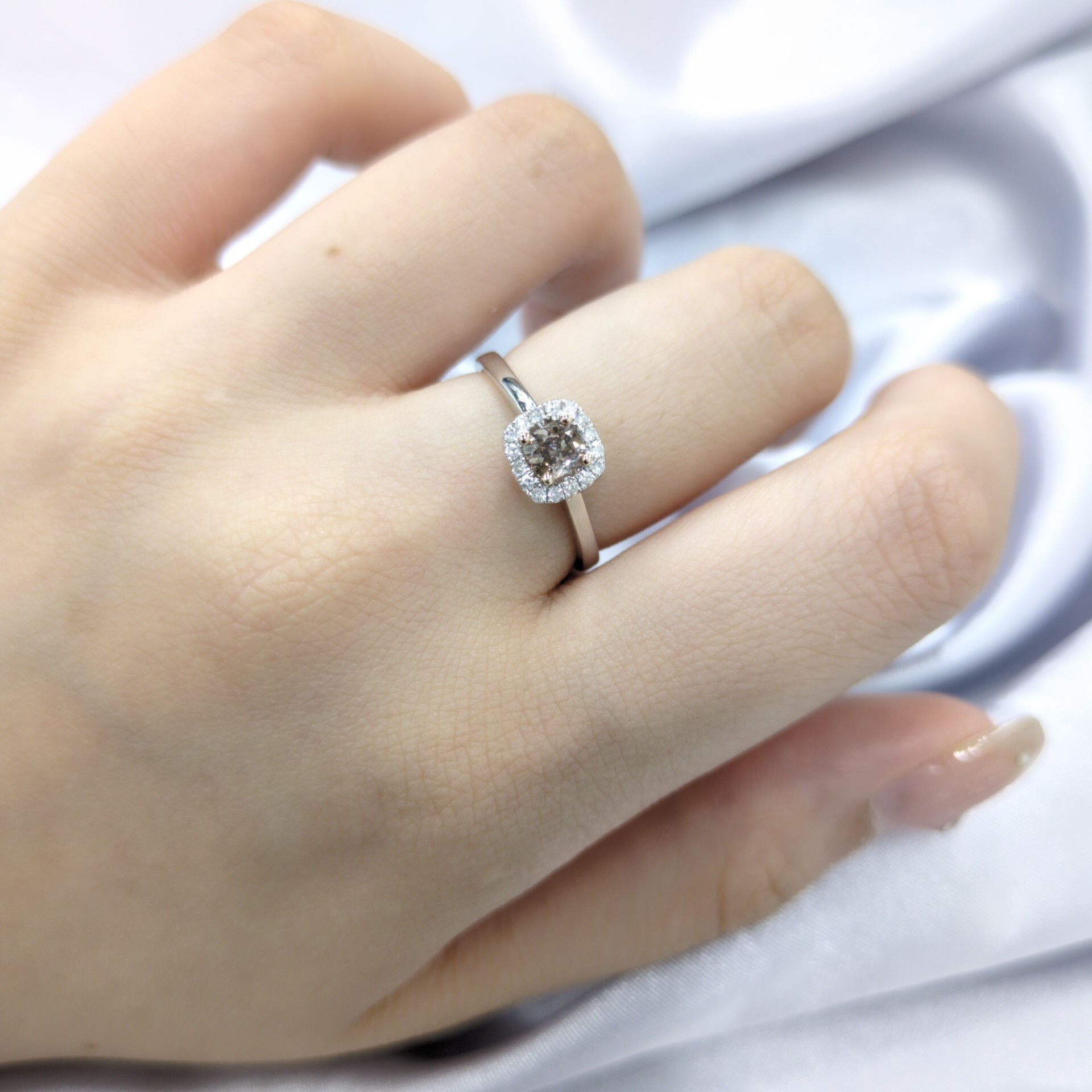 全新18K金【單粒33份咖啡鑽】配小鑽共42份鑽石戒指