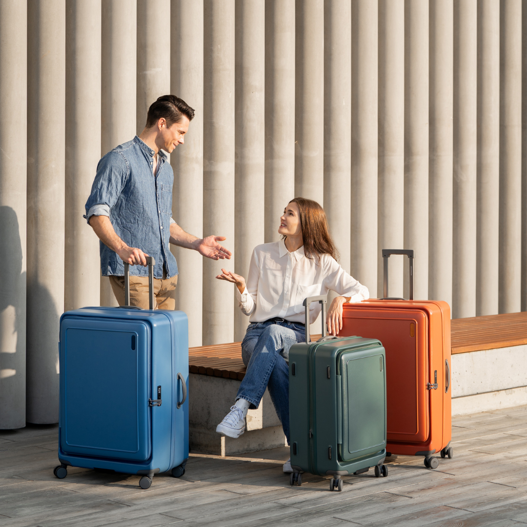 URBANITE | 118L 32" Expandable 4 wheels TSA Lock Top Flip Suitcase - Slate Blue