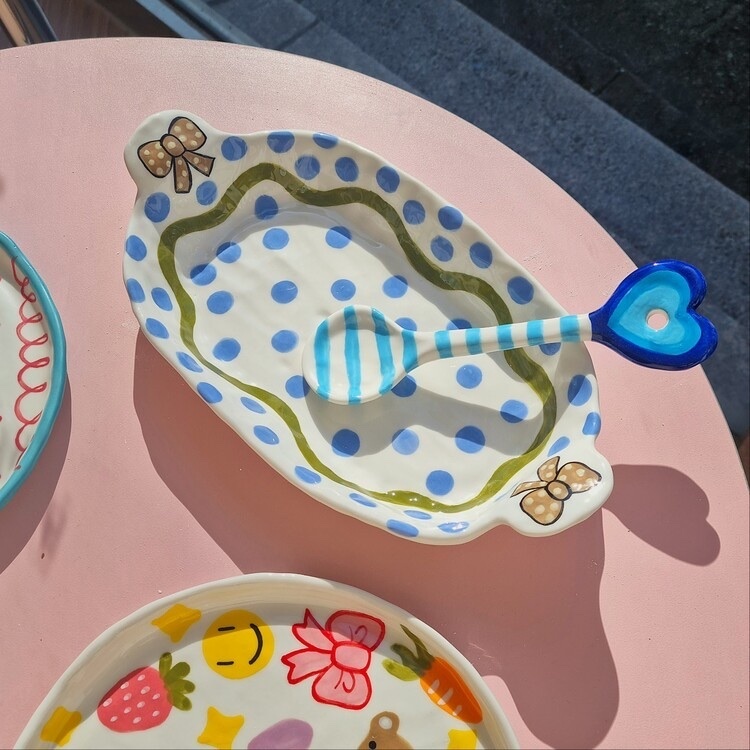 韓國藝術家 手作陶瓷橢圓盤