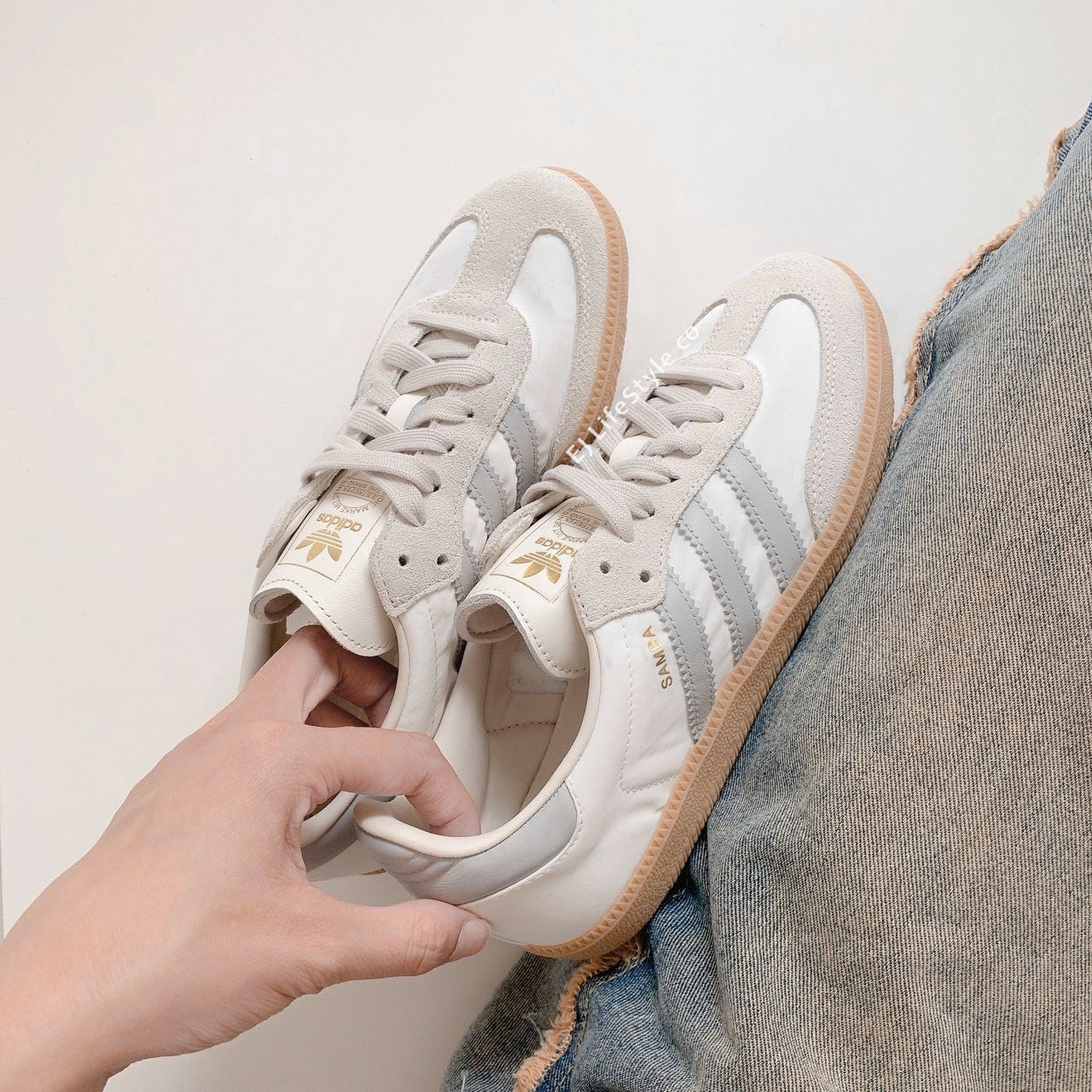 ADIDAS SAMBA OG 絲綢 布面 奶油白灰 淺灰 米色 焦糖底 男鞋 ID1448 / 現貨