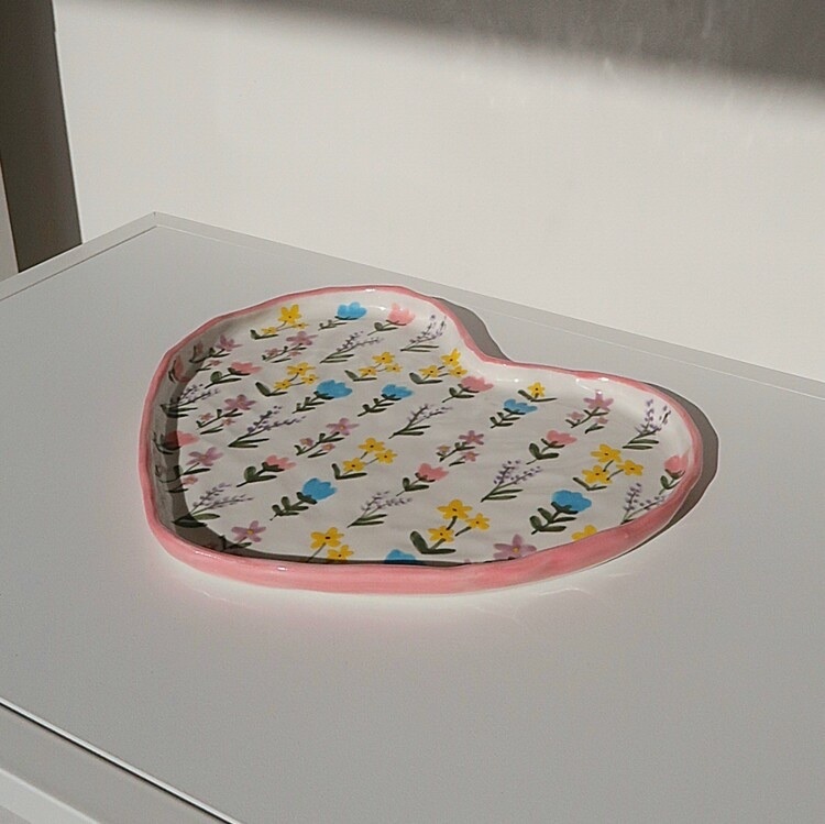 韓國藝術家 手作陶瓷愛心盤子