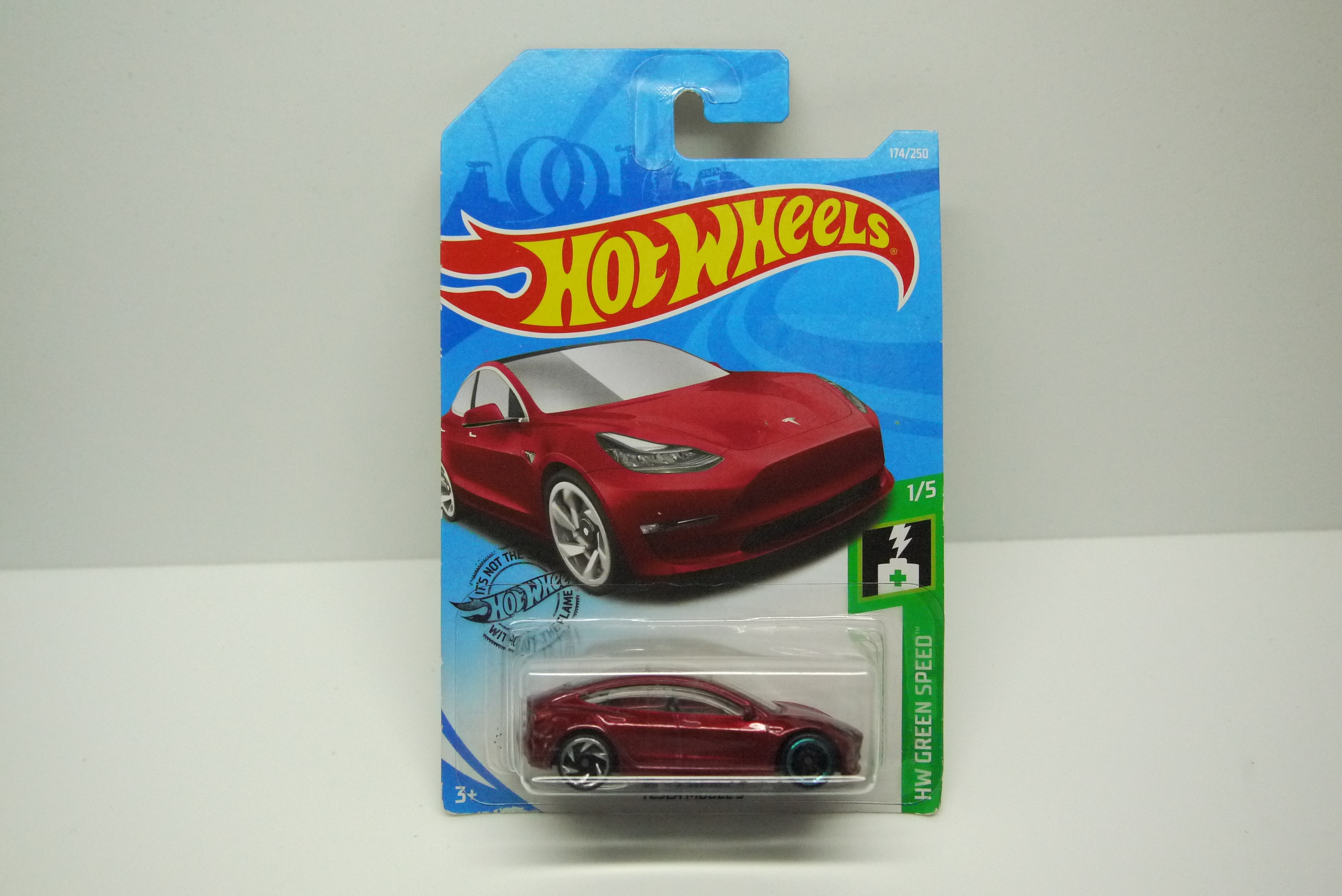 Hot Wheels Tesla Model 3 Red