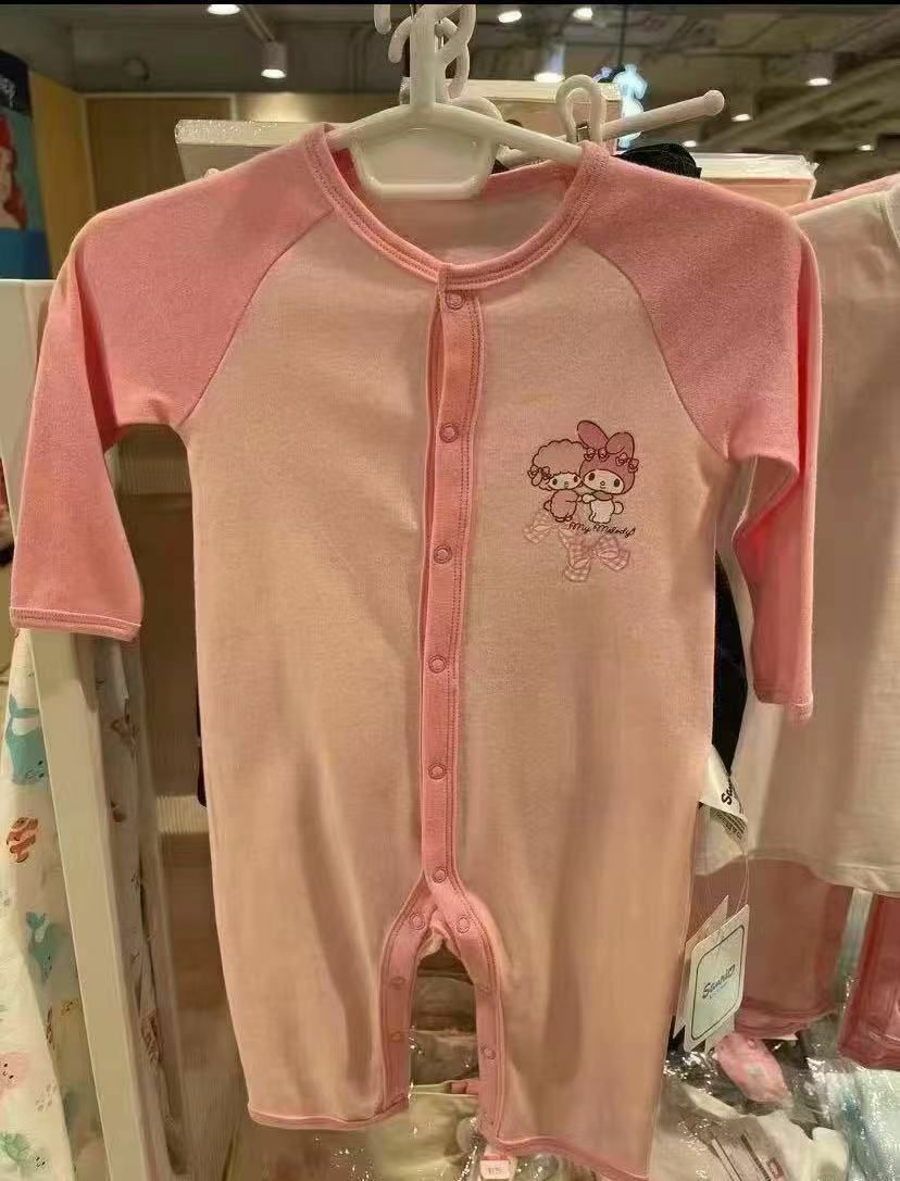 廠單 Sanrio爬服+圍嘴