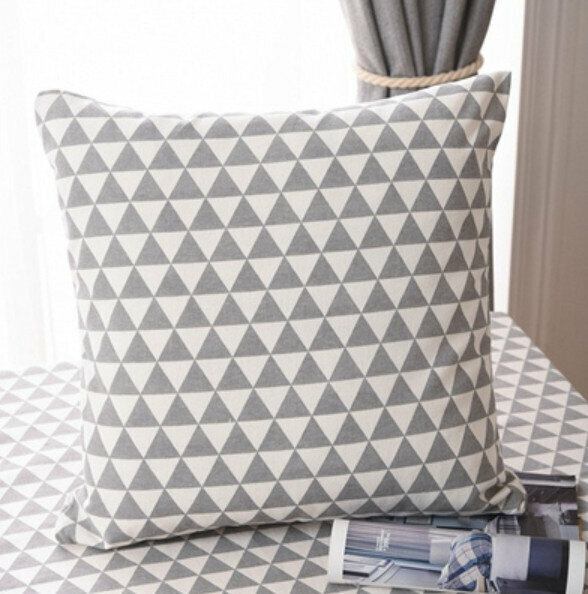 Popular simple sofa pillow [grey triangle (pillowcase + pillow core)] [specification: 45*45cm]