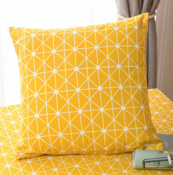 Popular simple sofa pillow [yellow arrow (pillowcase + pillow core)] [specification: 45*45cm]