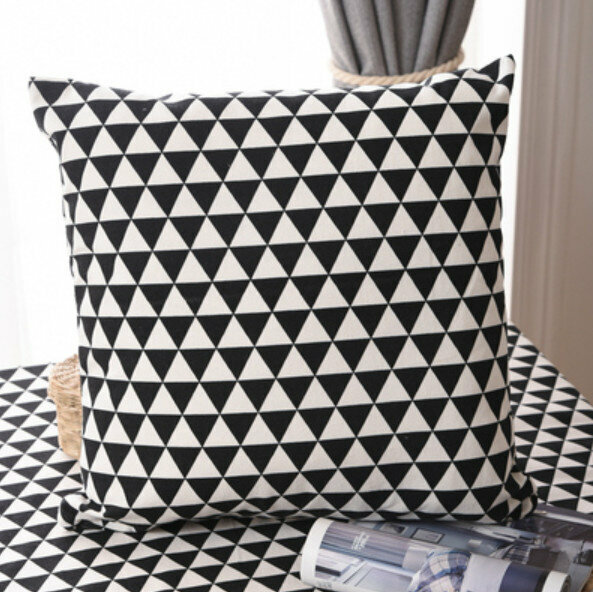 New simple sofa pillow [black triangle (pillowcase + pillow core)] [specification: 45*45cm]