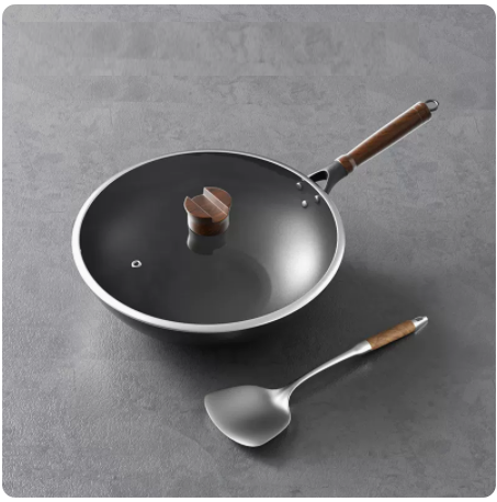 Popular rust-free Japanese iron pot induction cooker smothered uncoated nitrided household cooking flat bottom diameter 32CM