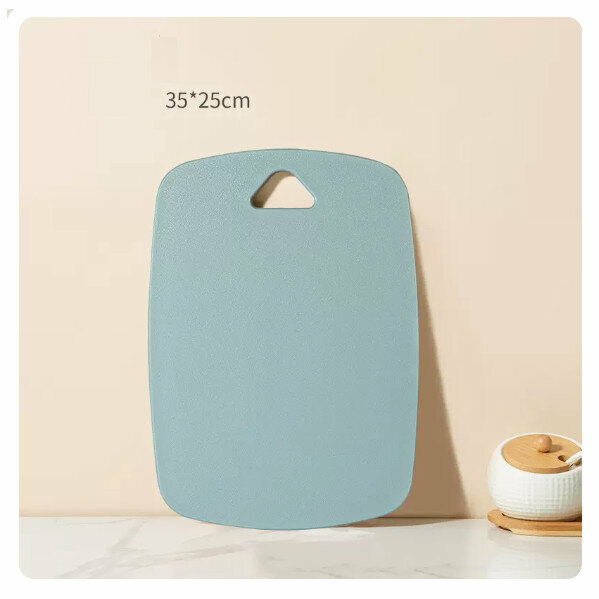 Hot selling plastic cutting board for cutting fruit and baby food supplement cutting board (sky blue large board 35*25cm blue gray random delivery)