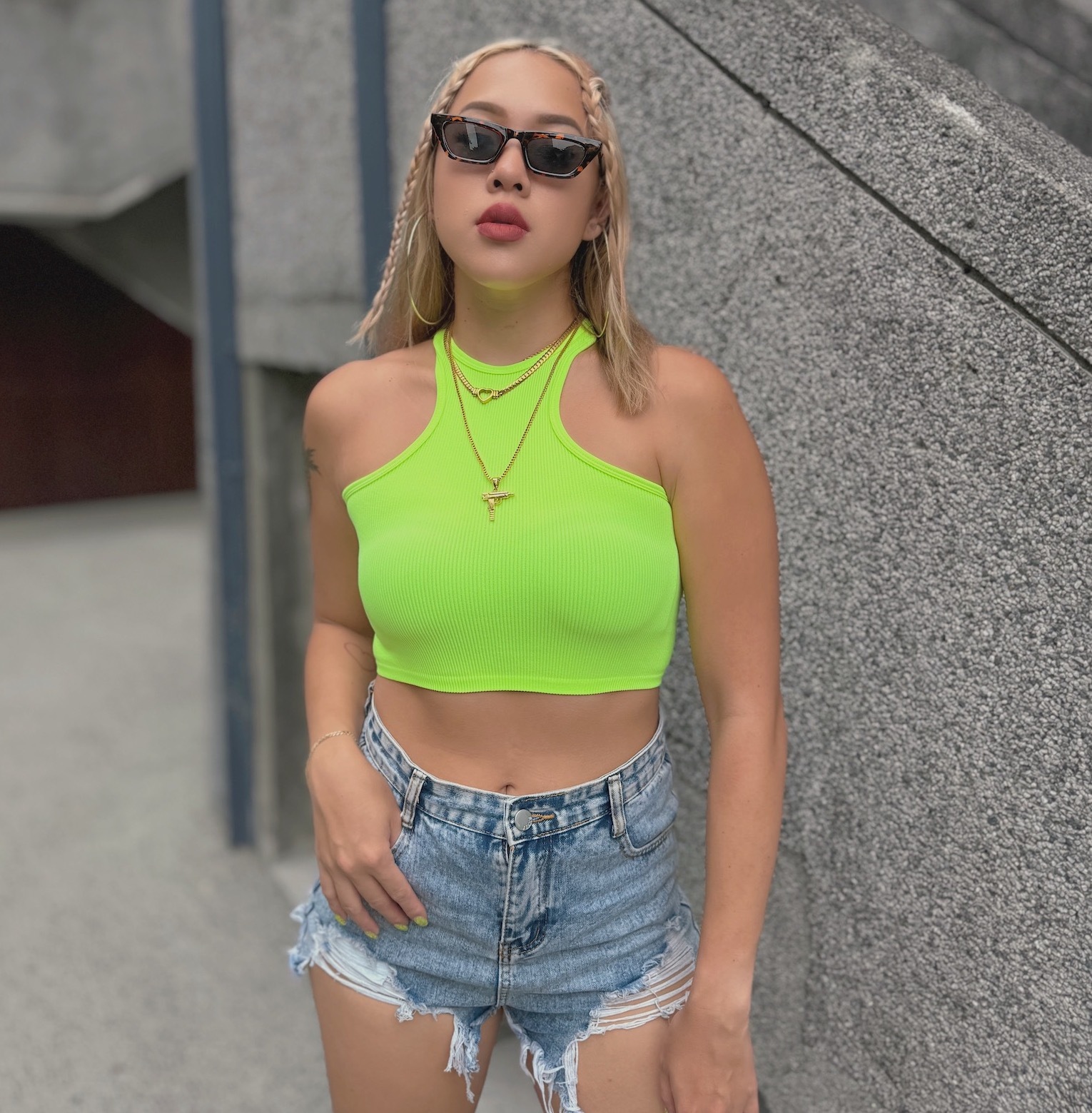 歐美隨性刷破牛仔短褲