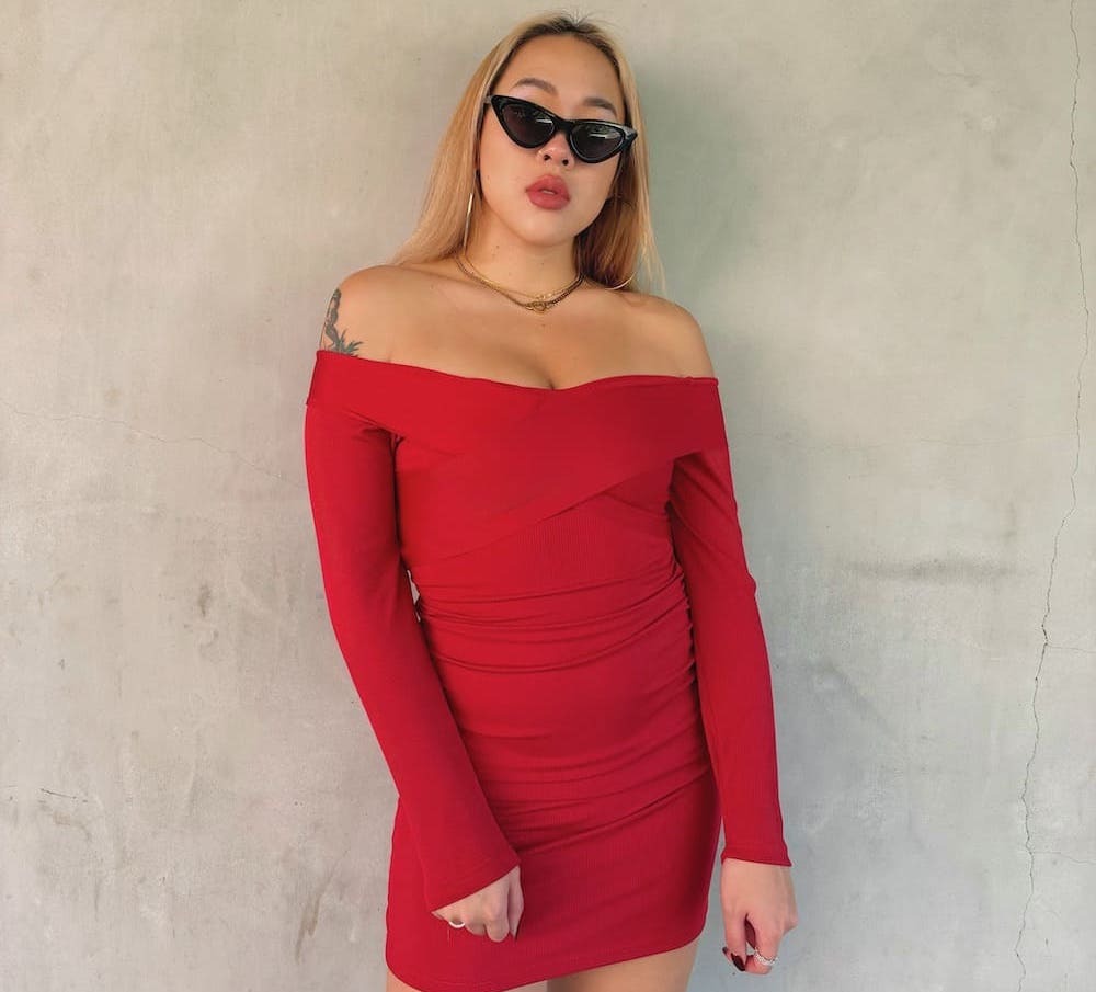 交叉一字辣紅洋裝